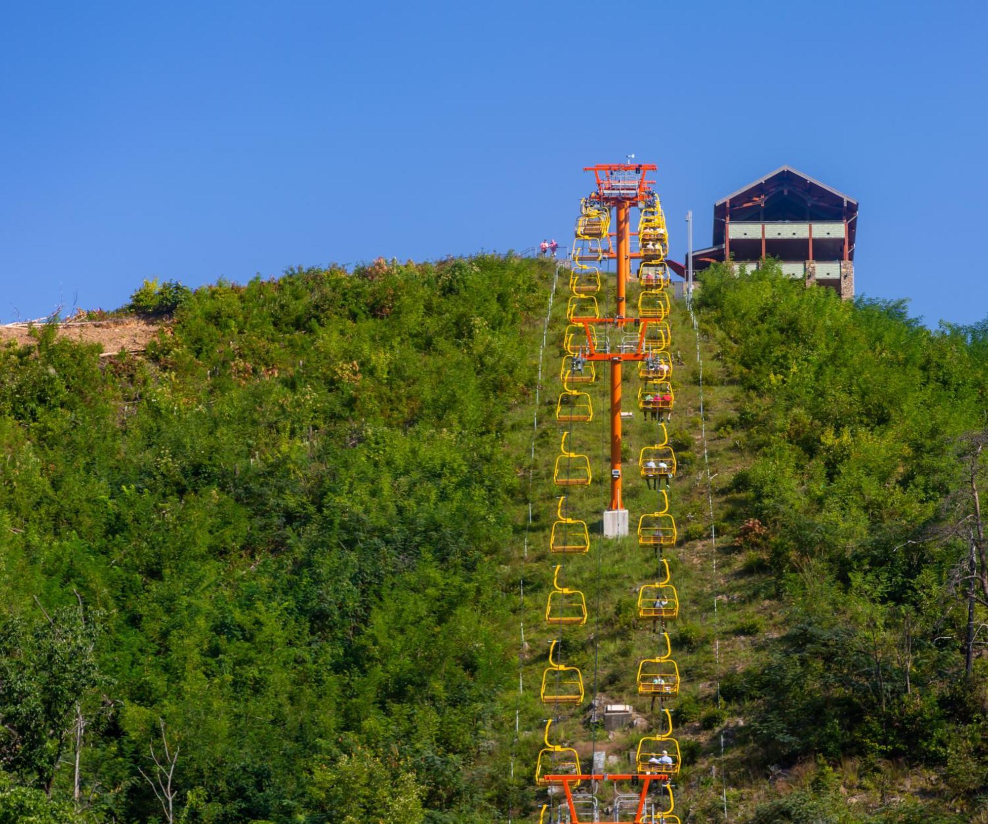 Magical Moments, Hot Tub, Wifi, 1089 Free Tickets Each Paid Day, Dollywood And More جاتلينبرج المظهر الخارجي الصورة
